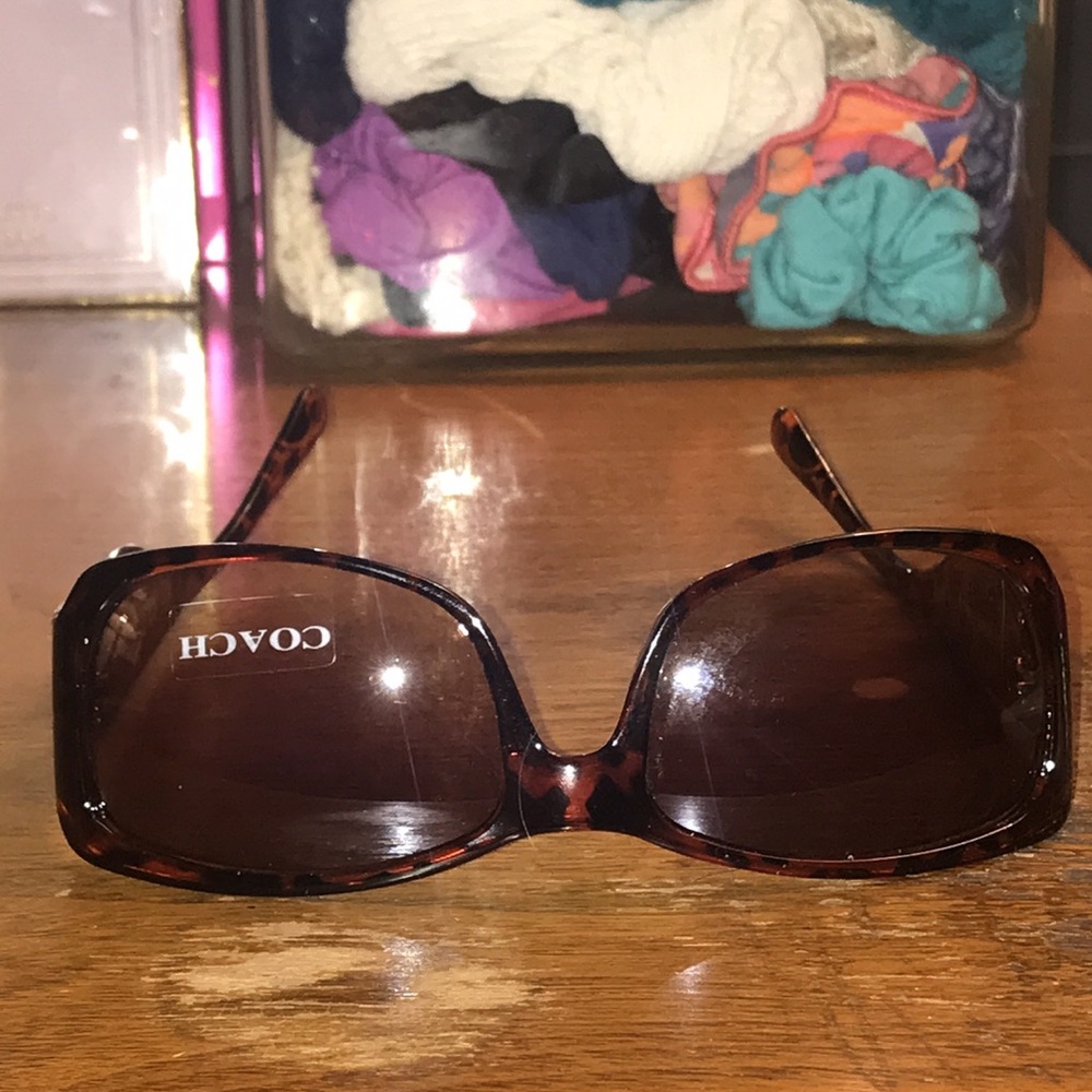 Coach Sunglasses Signature C Leopard Burgundy & Brown and Brown Signature C Case